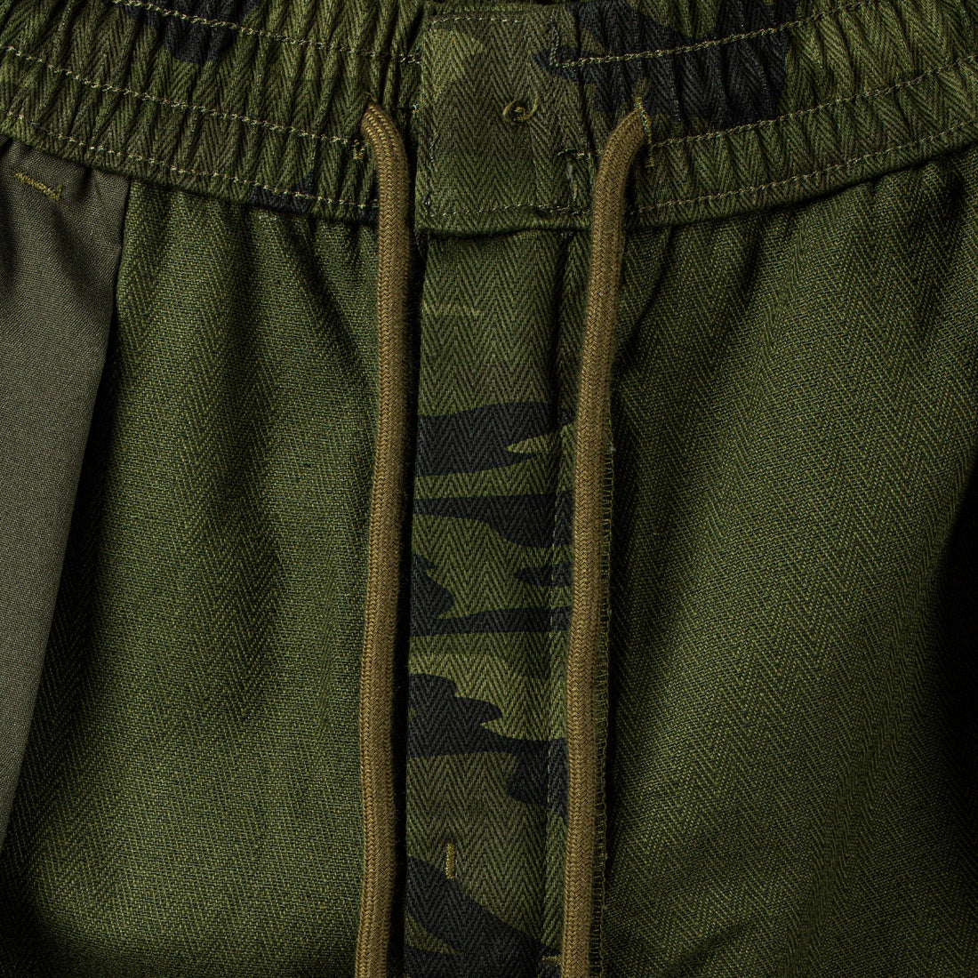 CAMO CARGO SHORTS